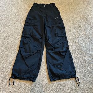 Nike Wide Leg Cargo Pants